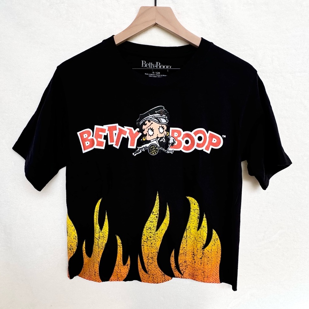 NWOT Betty Boop Flame Crop Top